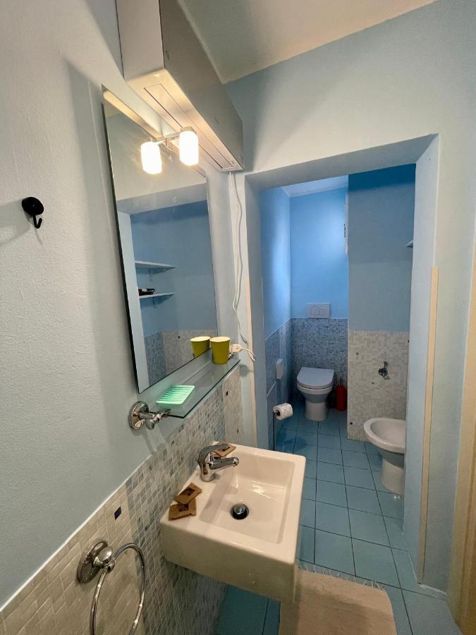 4 Balconi Rooms Paladini B&B E Appartamenti Лече Екстериор снимка