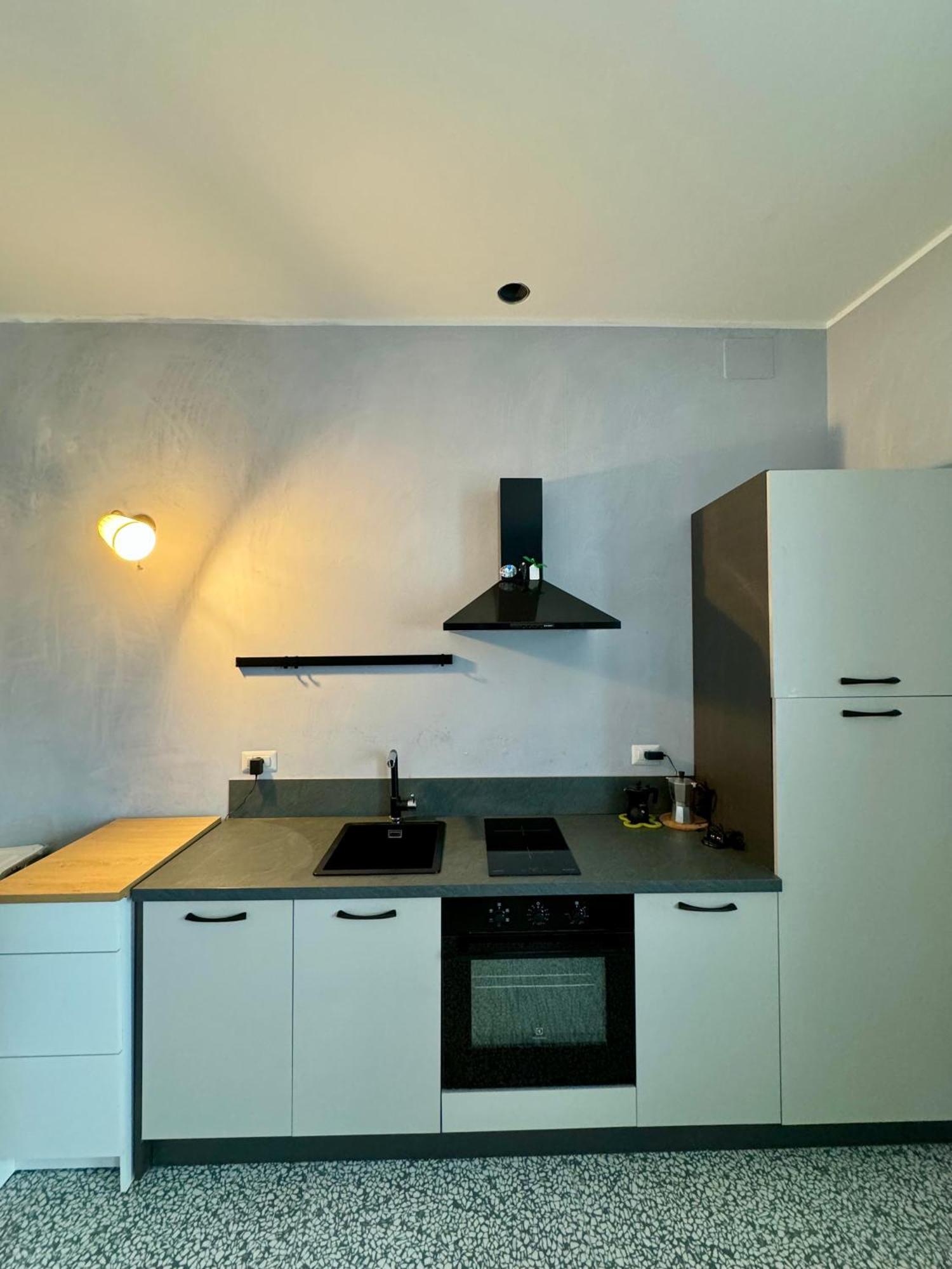4 Balconi Rooms Paladini B&B E Appartamenti Лече Екстериор снимка