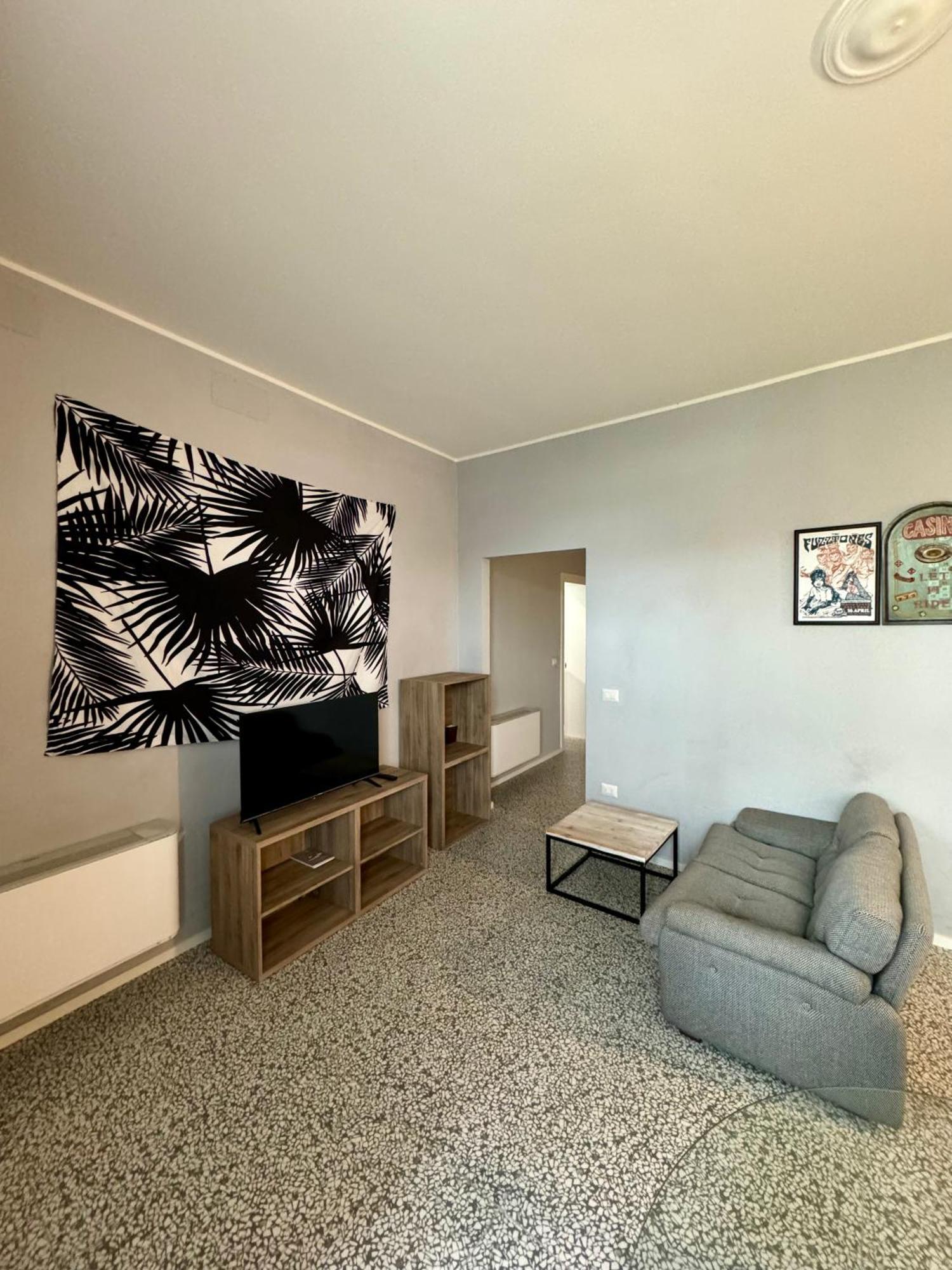 4 Balconi Rooms Paladini B&B E Appartamenti Лече Екстериор снимка